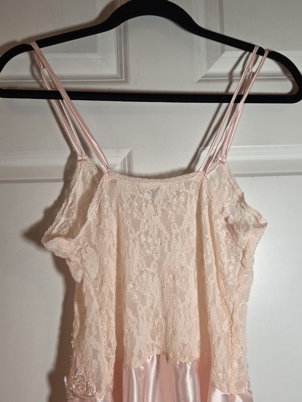 Cinema Etoile Vintage Pink Satin and Lace Slip Dress with Floral Appliqué M - Picture 5 of 6